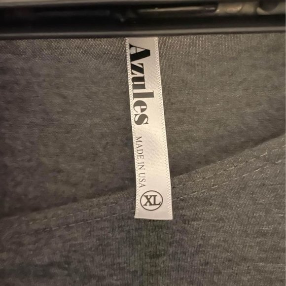 !! NWOT - NEVER WORN - Size XL 1/2 Sleeve Gray Maxi Dress - Picture 3 of 3